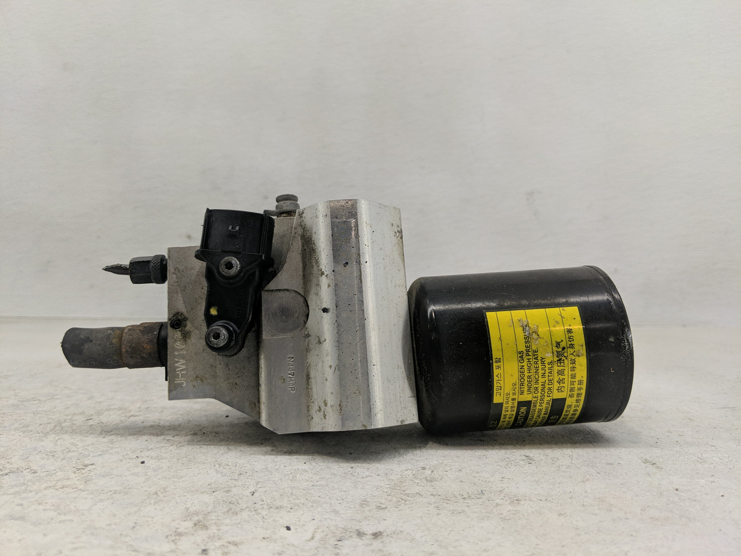 2014-2016 Kia Optima ABS Pump Control Module Replacement P/N:58500-4U701 Fits Fits 2014 2015 2016 OEM Used Auto Parts - Oemu