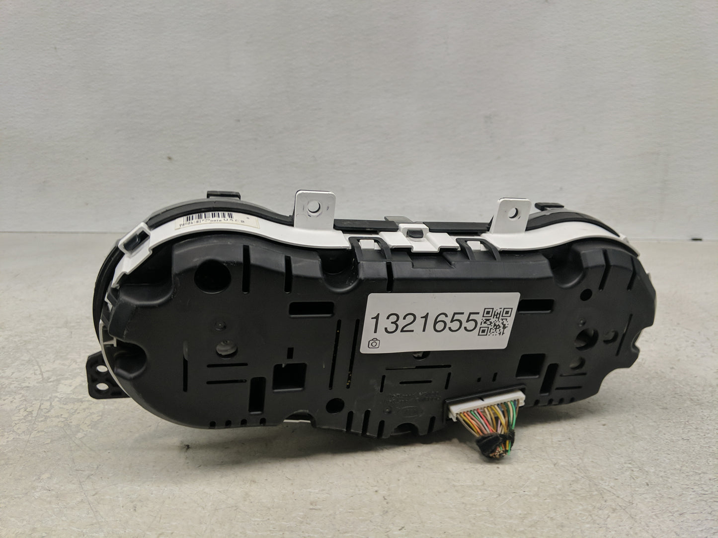 2014-2015 Kia Optima Instrument Cluster Speedometer Gauges P/N:94031-2T270 Fits Fits 2014 2015 OEM Used Auto Parts - Oemused