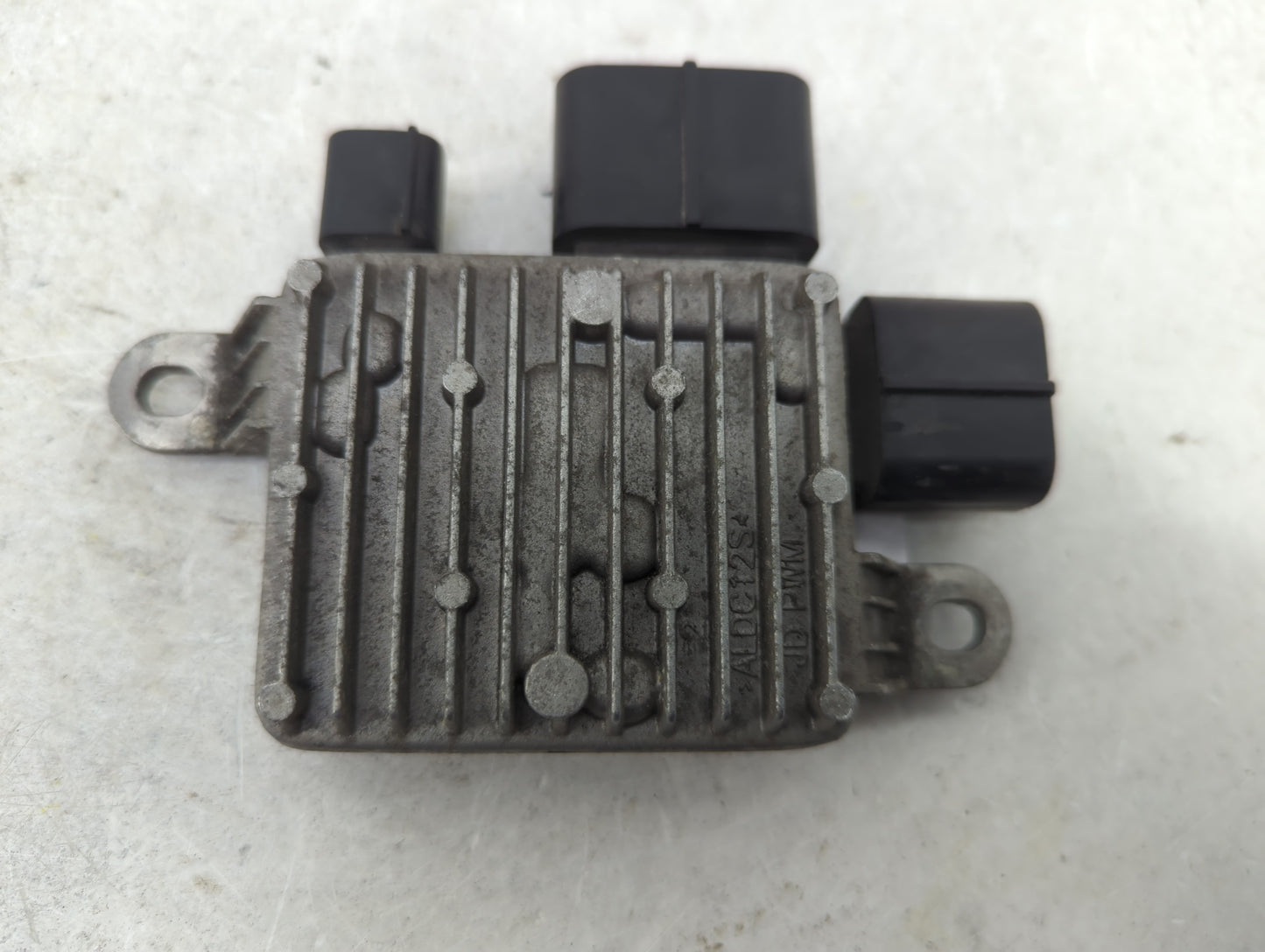 2015 Kia Optima PCM Engine Control Computer ECU ECM PCU OEM P/N:25385-2T500 Fits OEM Used Auto Parts - Oemusedautoparts1.com