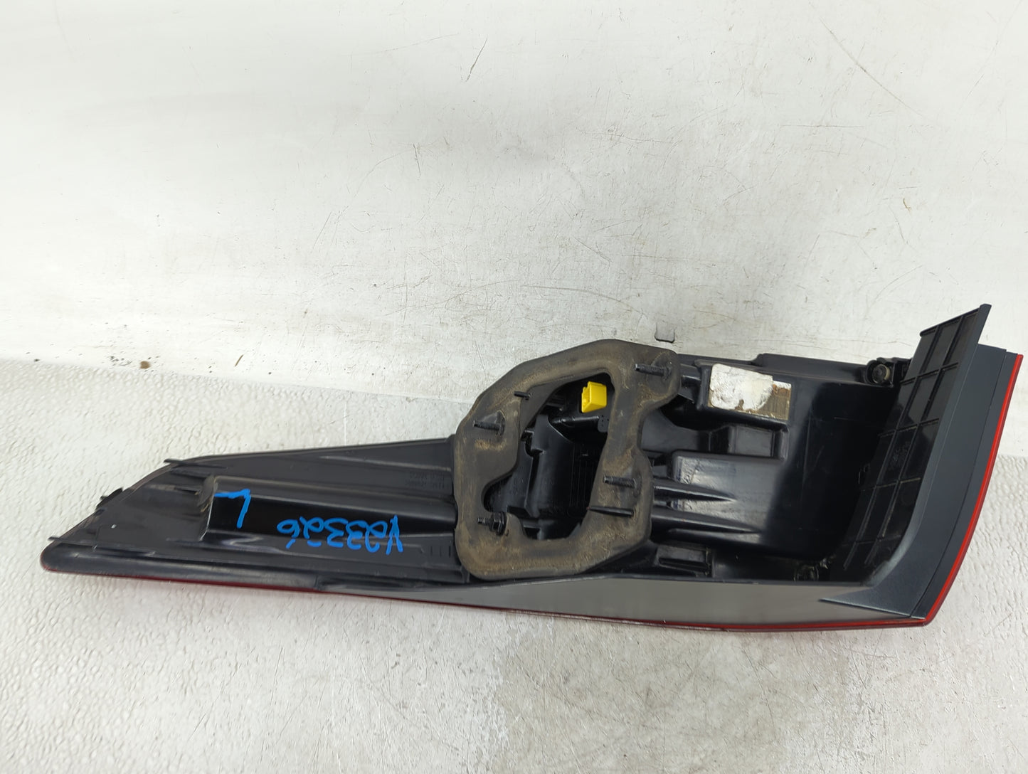 2014-2015 Kia Optima Tail Light Assembly Driver Left OEM Fits Fits 2014 2015 OEM Used Auto Parts - Oemusedautoparts1.com