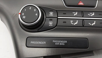 2014-2015 Kia Optima Climate Control Module Temperature AC/Heater Replacement P/N:97250-2TLE0 97250-4UCF0 Fits Fits 2014 2015 OEM Used Auto Parts