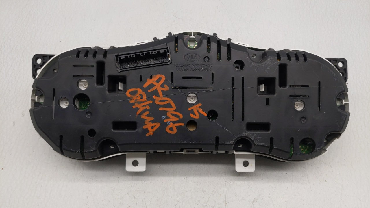 2014-2015 Kia Optima Instrument Cluster Speedometer Gauges P/N:94031-2T270 Fits Fits 2014 2015 OEM Used Auto Parts - Oemused