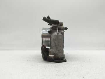 2011-2015 Kia Optima Throttle Body P/N:904501 0001 35100-2G700 Fits Fits 2011 2012 2013 2014 2015 2016 OEM Used Auto Parts