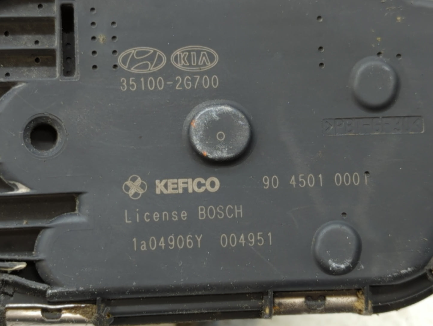 2011-2015 Kia Optima Throttle Body P/N:904501 0001 35100-2G700 Fits Fits 2011 2012 2013 2014 2015 2016 OEM Used Auto Parts -