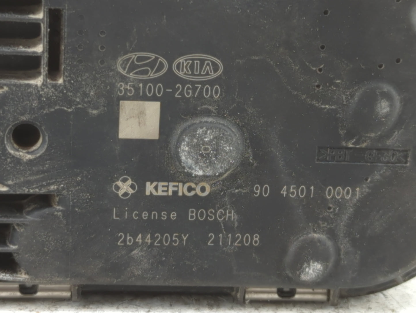 2011-2015 Kia Optima Throttle Body P/N:904501 0001 35100-2G700 Fits Fits 2011 2012 2013 2014 2015 2016 OEM Used Auto Parts -