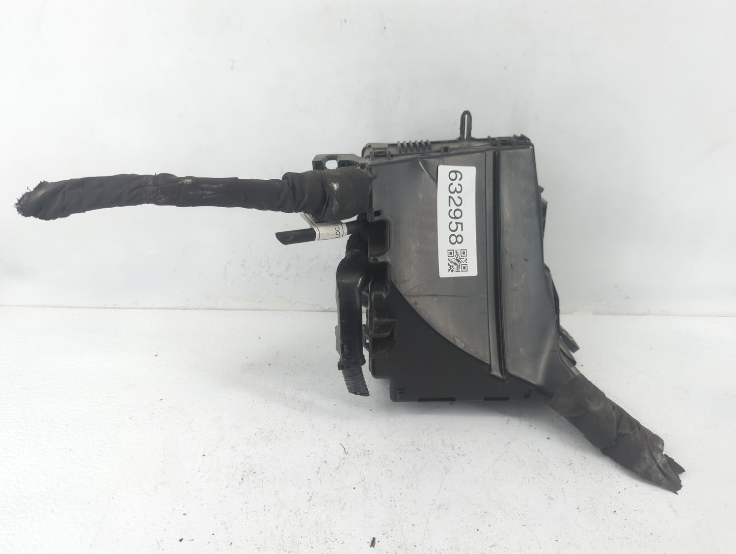 2016 Kia Optima Fusebox Fuse Box Panel Relay Module P/N:91254-4U411 Fits OEM Used Auto Parts - Oemusedautoparts1.com