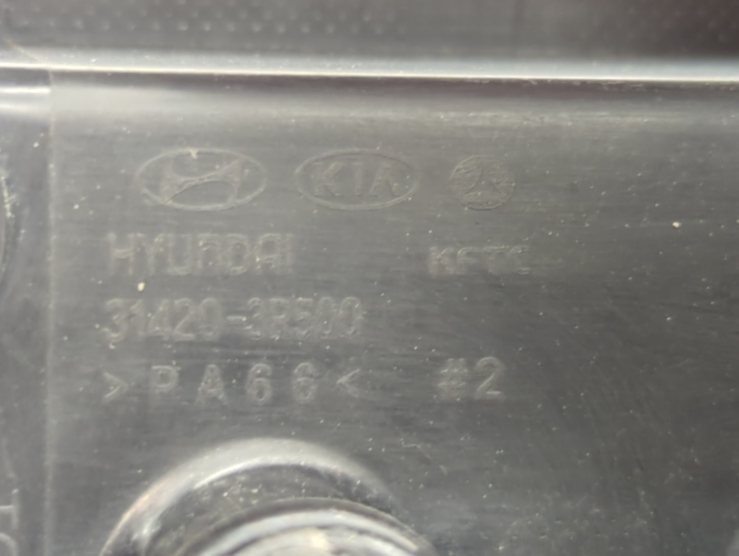 2015 Kia Optima Fuel Vapor Charcoal Canister 641542 - Oemusedautoparts1.com