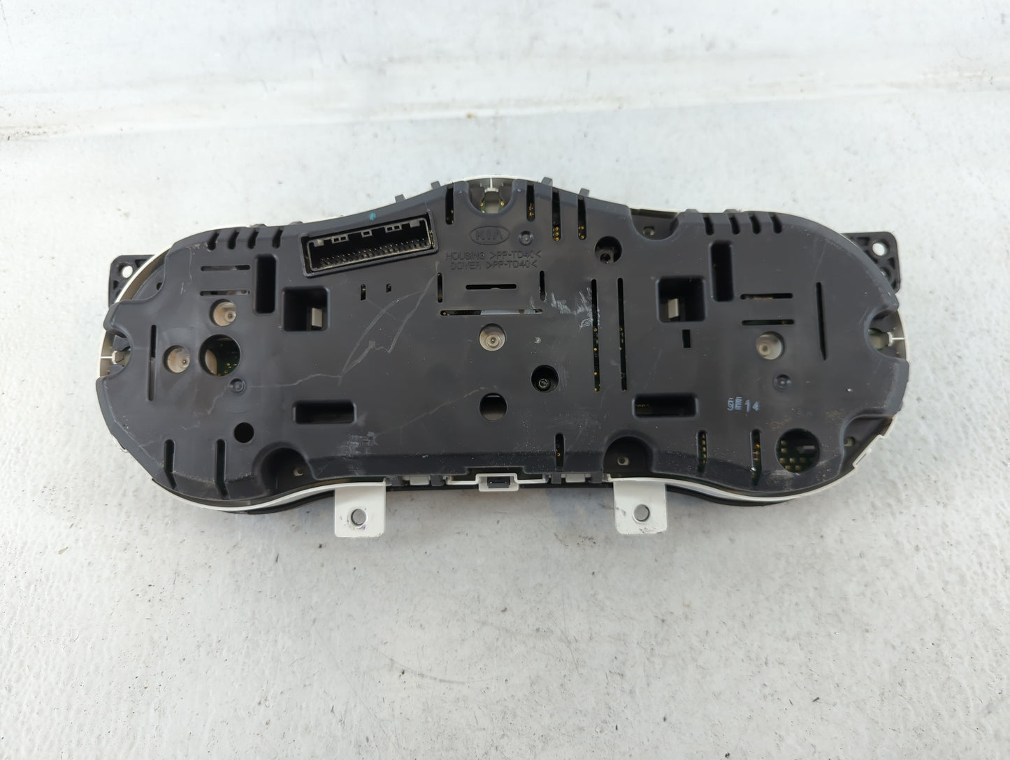 2014-2015 Kia Optima Instrument Cluster Speedometer Gauges P/N:Y002 94031-2T270 Fits Fits 2014 2015 OEM Used Auto Parts - Oe