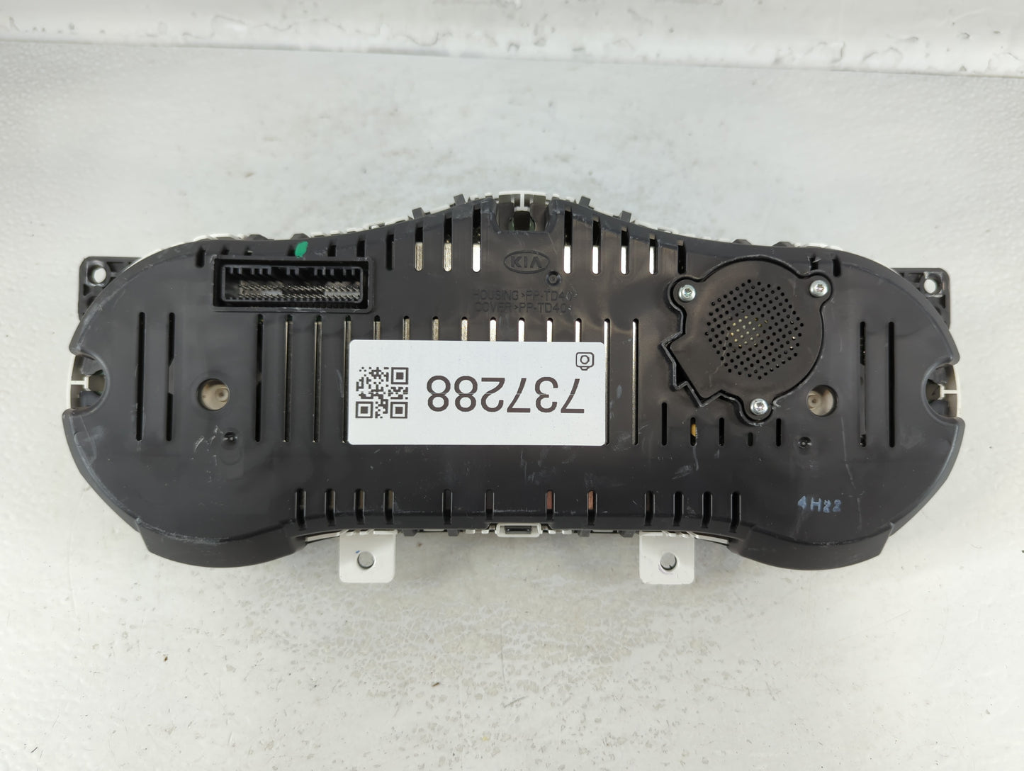 2014-2016 Kia Optima Instrument Cluster Speedometer Gauges P/N:94041-4U000 Fits Fits 2014 2015 2016 OEM Used Auto Parts - Oe