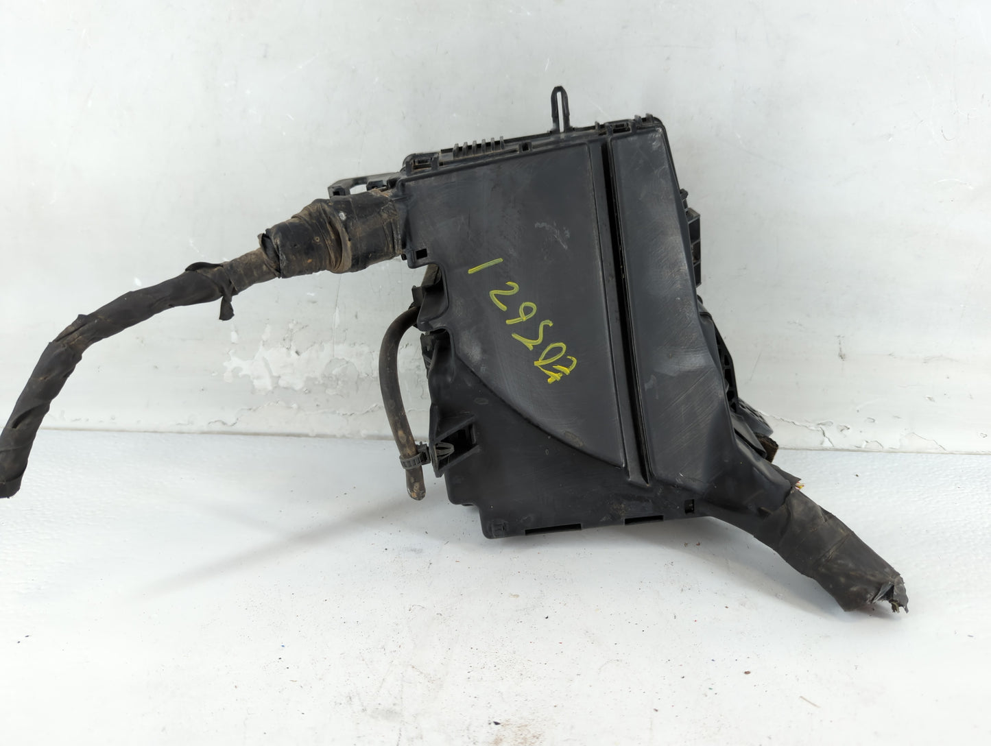 2014-2015 Kia Optima Fusebox Fuse Box Panel Relay Module P/N:91955-2T730 91259-2T010 Fits Fits 2014 2015 OEM Used Auto Parts