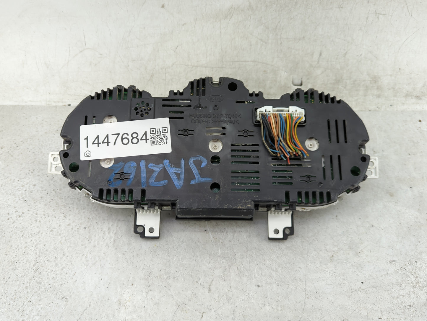2015 Kia Rio Instrument Cluster Speedometer Gauges P/N:94022-1W118 Fits OEM Used Auto Parts - Oemusedautoparts1.com
