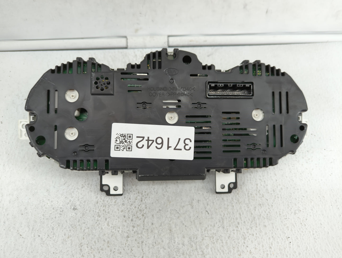 2012-2015 Kia Rio Instrument Cluster Speedometer Gauges P/N:94022-1W114 94022-1W118, 94012-1W008 Fits Fits 2012 2013 2014 20