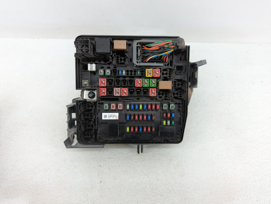 2015-2018 Kia Sedona Fusebox Fuse Box Panel Relay Module P/N:91223-A9210 91222-A9181, 91950-A9120 Fits Fits 2015 2016 2017 2018 OEM Used Auto Parts