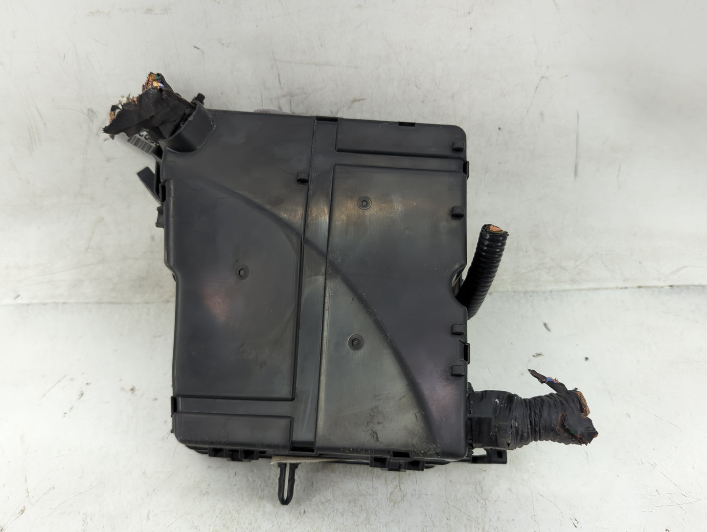 2014-2015 Kia Sorento Fusebox Fuse Box Panel Relay Module P/N:91951-3X100 Fits Fits 2014 2015 OEM Used Auto Parts - Oemuseda