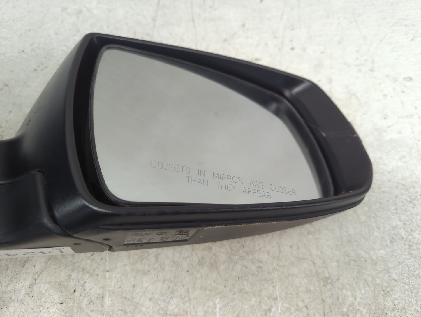2011-2015 Kia Sorento Driver Side View Mirror - Left Door Mirror OEM Used - Oemusedautoparts1.com
