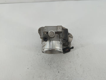 2012-2015 Kia Sorento Throttle Body P/N:35100-2G700 Fits Fits 2011 2012 2013 2014 2015 2016 OEM Used Auto Parts
