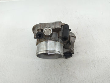2012-2015 Kia Sorento Throttle Body P/N:35100-2G700 Fits Fits 2011 2012 2013 2014 2015 2016 OEM Used Auto Parts