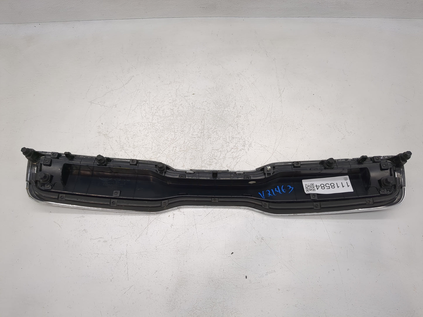 2015 Kia Soul Front Grille Bumper Not Included - Oemusedautoparts1.com