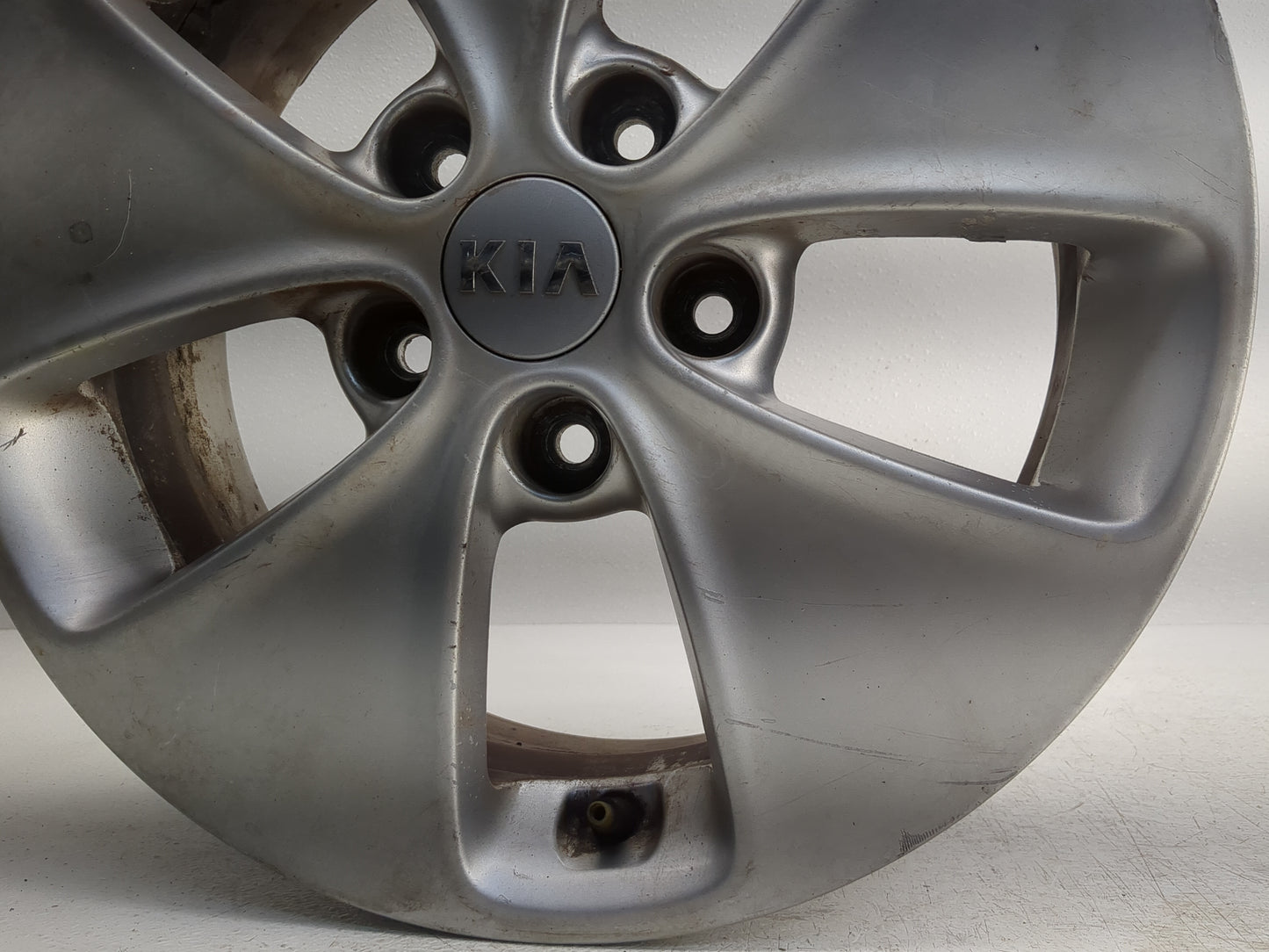 2014-2016 Kia Soul Oem Wheel Rim - Oemusedautoparts1.com
