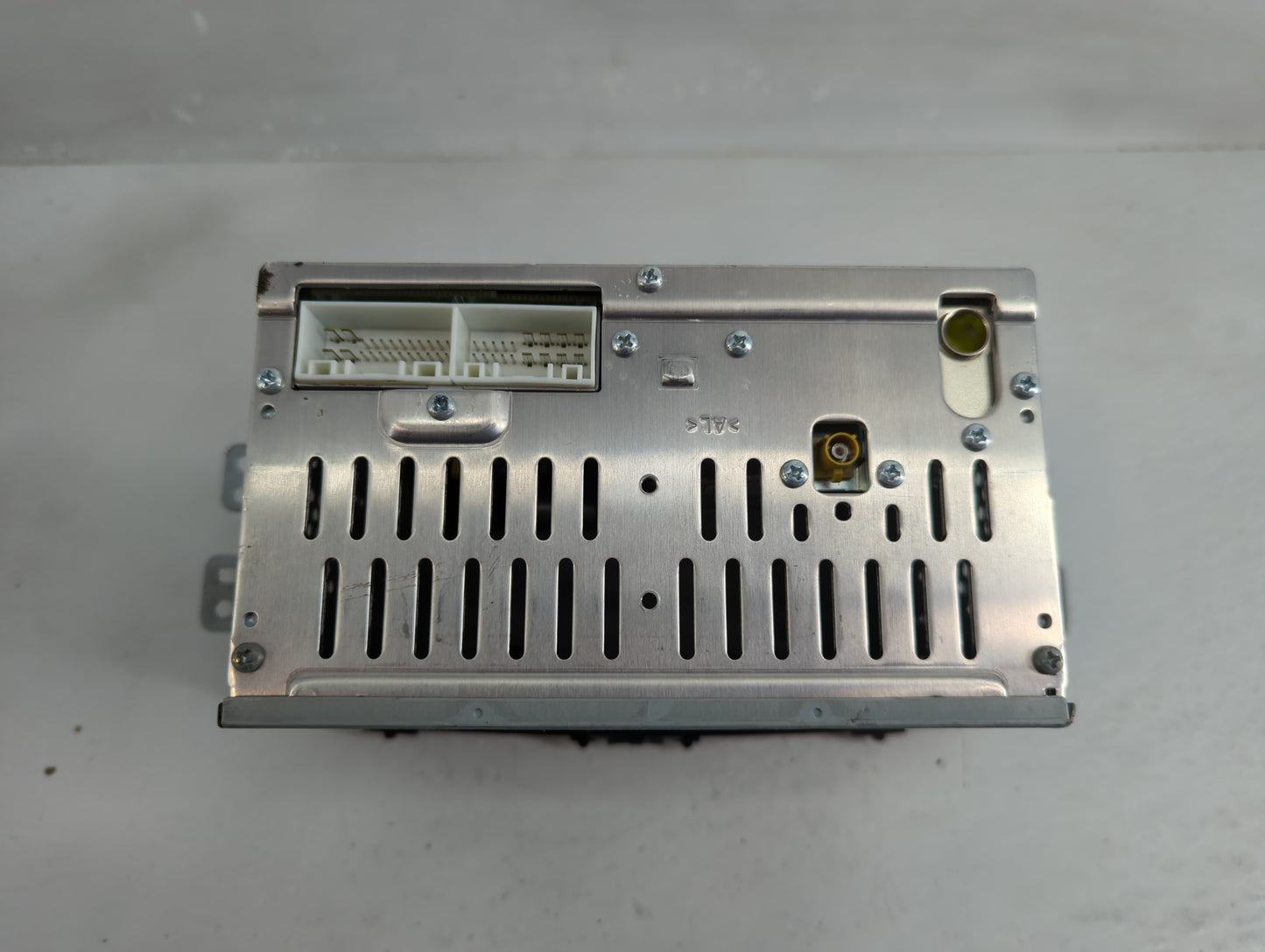 2014-2016 Kia Soul Radio AM FM Cd Player Receiver Replacement P/N:96170-B2090CA Fits Fits 2014 2015 2016 OEM Used Auto Parts