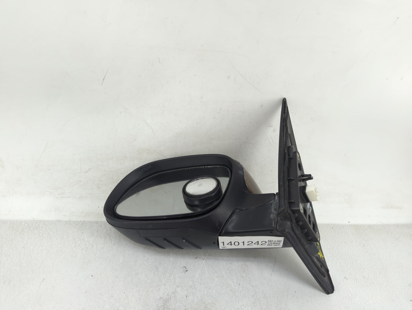 2014-2019 Kia Soul Driver Side View Mirror - Left Door Mirror OEM Used - Oemusedautoparts1.com
