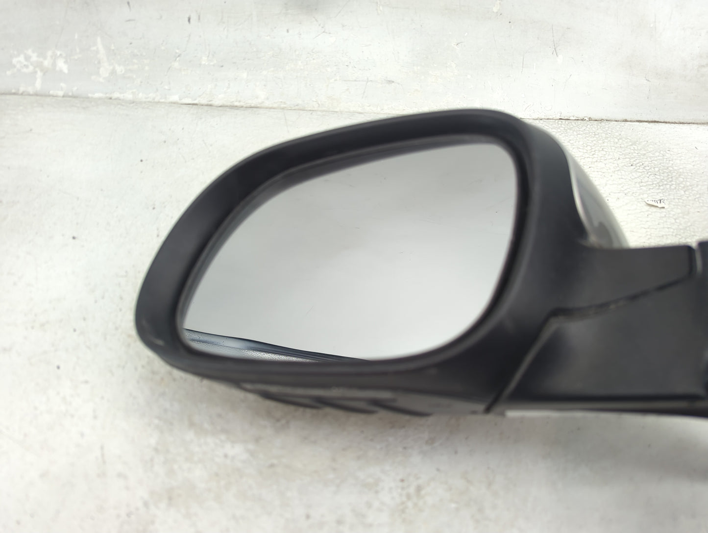 2014-2019 Kia Soul Driver Side View Mirror - Left Door Mirror OEM Used - Oemusedautoparts1.com