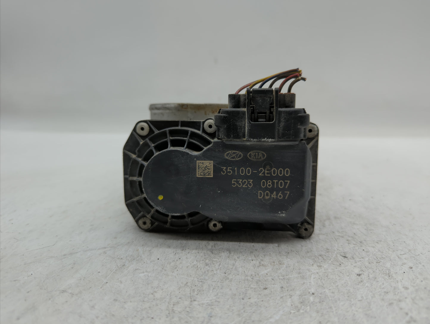 2014-2019 Kia Soul Throttle Body P/N:35100-2E710 35100-2E000 Fits Fits 2011 2012 2013 2014 2015 2016 2017 2018 2019 OEM Used