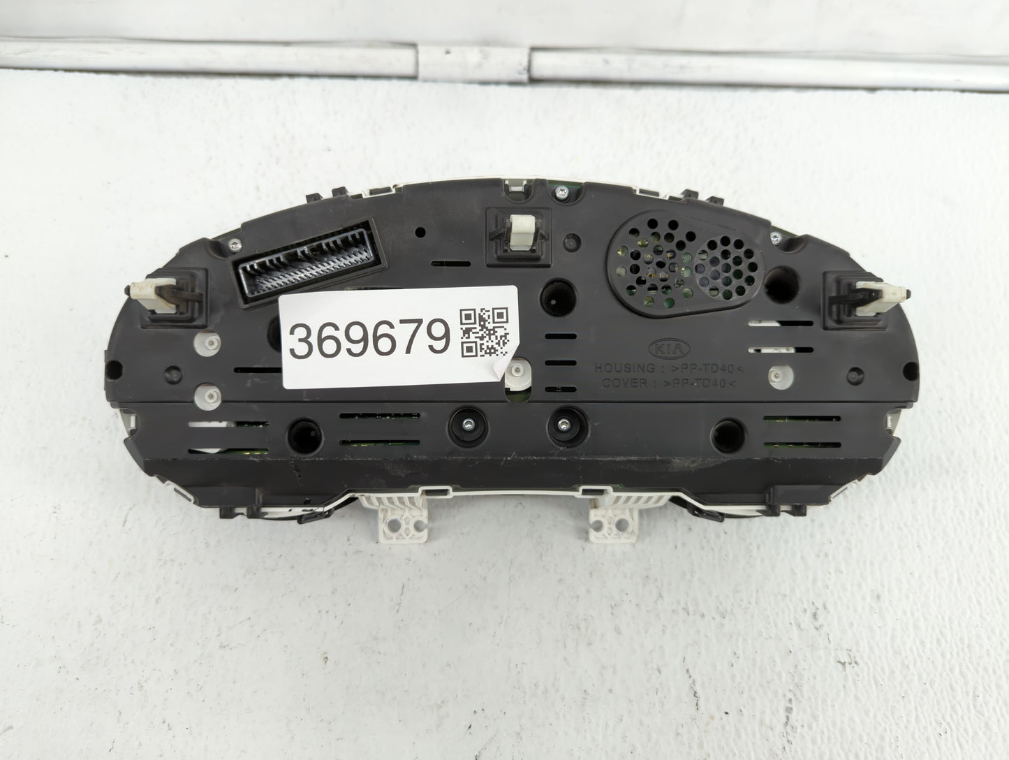 2014-2015 Kia Soul Instrument Cluster Speedometer Gauges P/N:94006-B2510 94006-B2520 Fits Fits 2014 2015 OEM Used Auto Parts