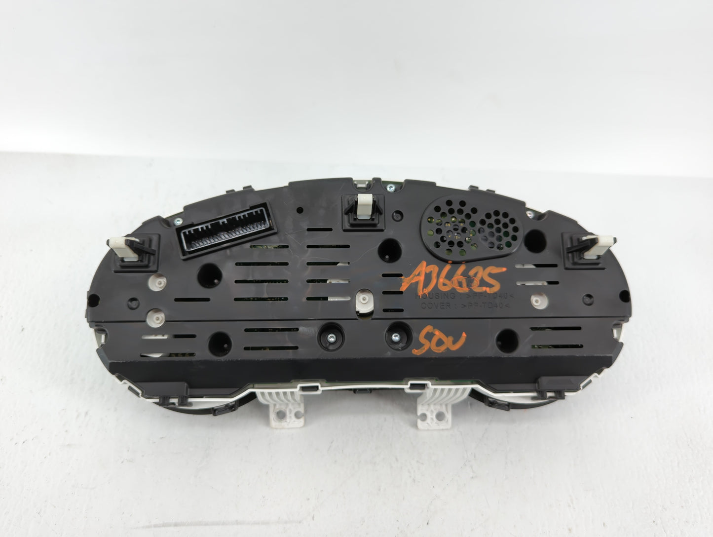 2014-2015 Kia Soul Instrument Cluster Speedometer Gauges P/N:94006-B2510 94006-B2520 Fits Fits 2014 2015 OEM Used Auto Parts