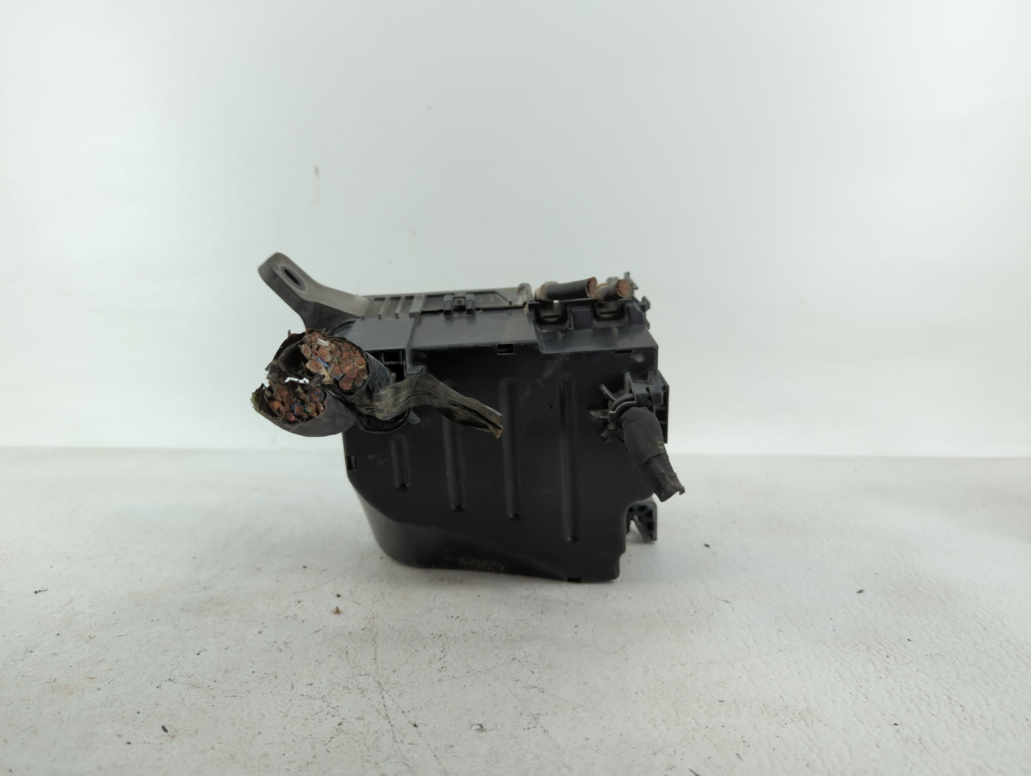 2015 Kia Soul Fusebox Fuse Box Panel Relay Module P/N:91417B2090 91417B2120, 91415B2160, 91950-B2090 Fits OEM Used Auto Part