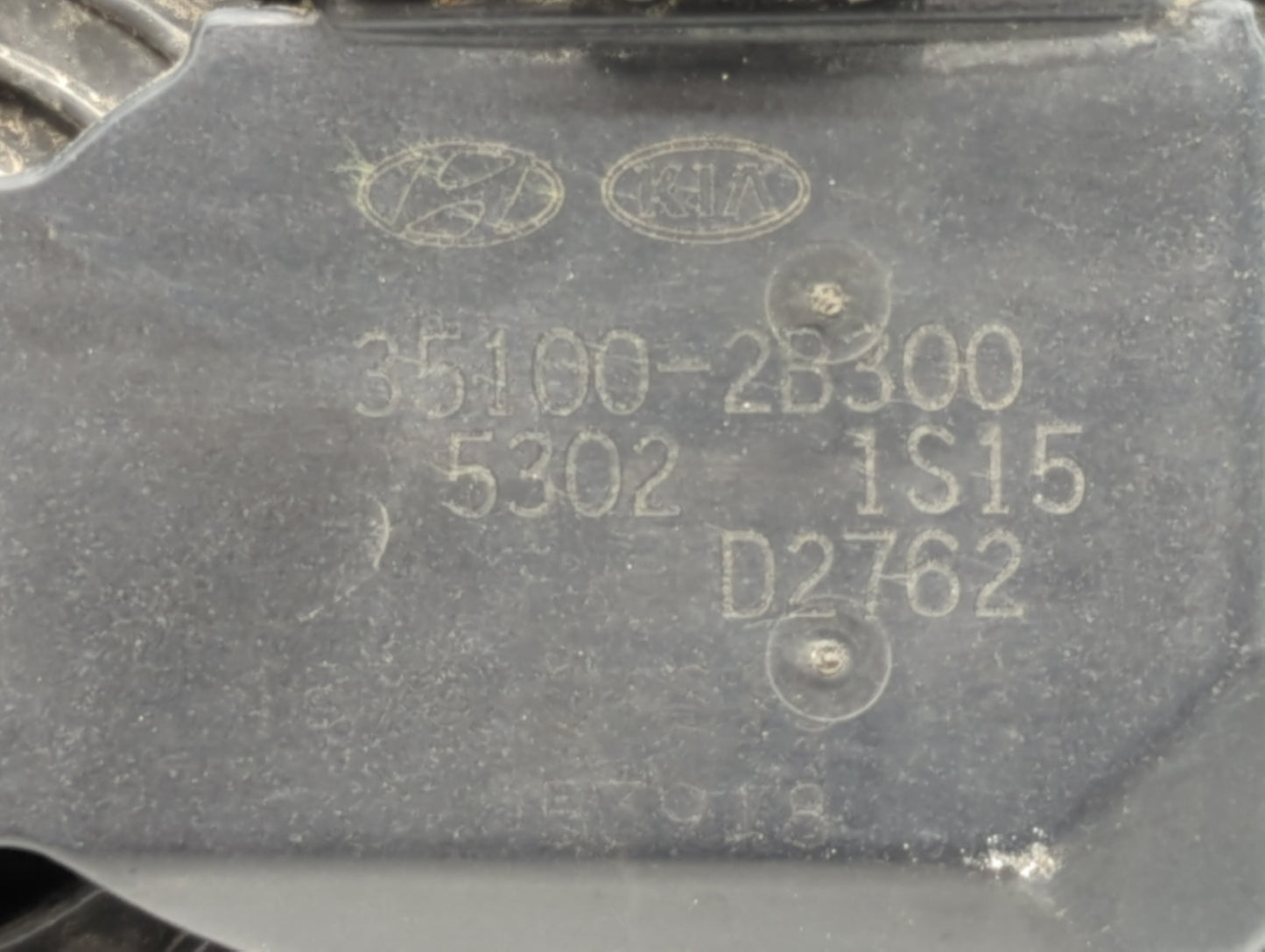 2012-2019 Kia Soul Throttle Body P/N:35100-2B300 Fits Fits 2012 2013 2014 2015 2016 2017 2018 2019 OEM Used Auto Parts - Oem