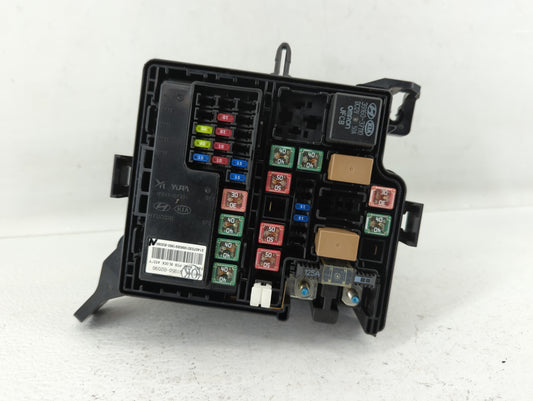 2015 Kia Soul Fusebox Fuse Box Panel Relay Module P/N:91950-B2050 91950-B2090, 91417B2090, 91417B2120, 91415B2160 Fits OEM Used Auto Parts
