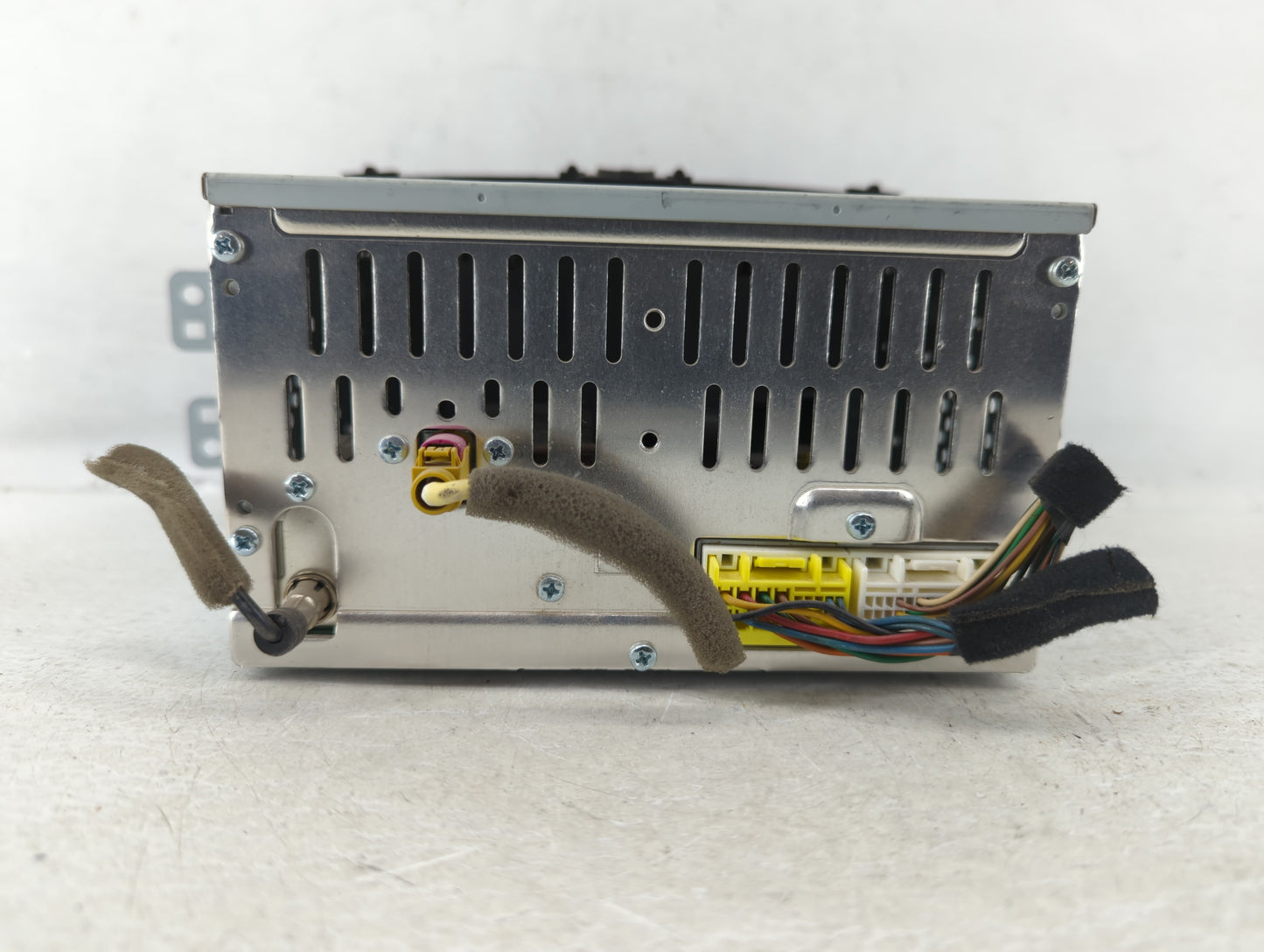2014-2016 Kia Soul Radio AM FM Cd Player Receiver Replacement P/N:96170-B2090CA Fits Fits 2014 2015 2016 OEM Used Auto Parts
