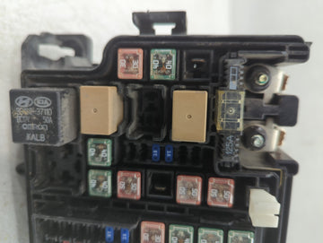 2015 Kia Soul Fusebox Fuse Box Panel Relay Module P/N:91417B2120 Fits OEM Used Auto Parts