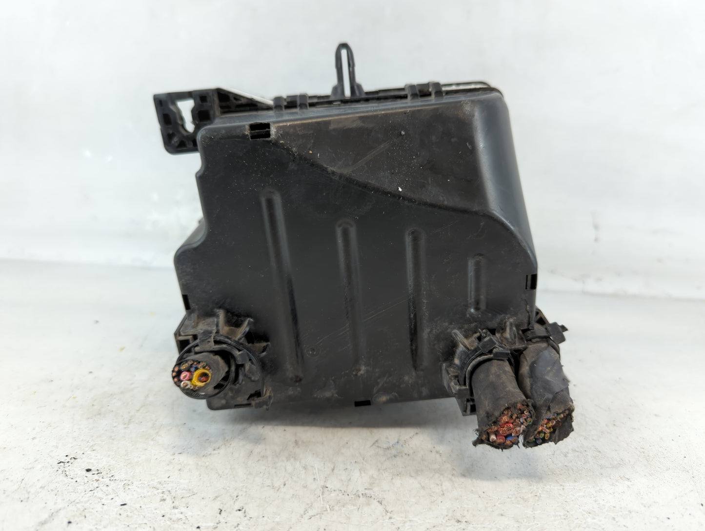 2015 Kia Soul Fusebox Fuse Box Panel Relay Module P/N:91950-B2090 Fits OEM Used Auto Parts - Oemusedautoparts1.com
