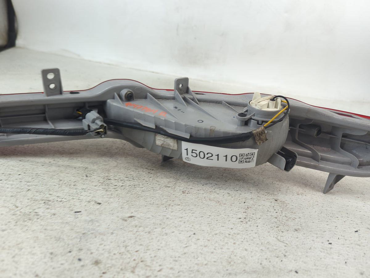 2014-2016 Kia Sportage Passenger Right Side Deck Lid Mounted Tail Light - Oemusedautoparts1.com