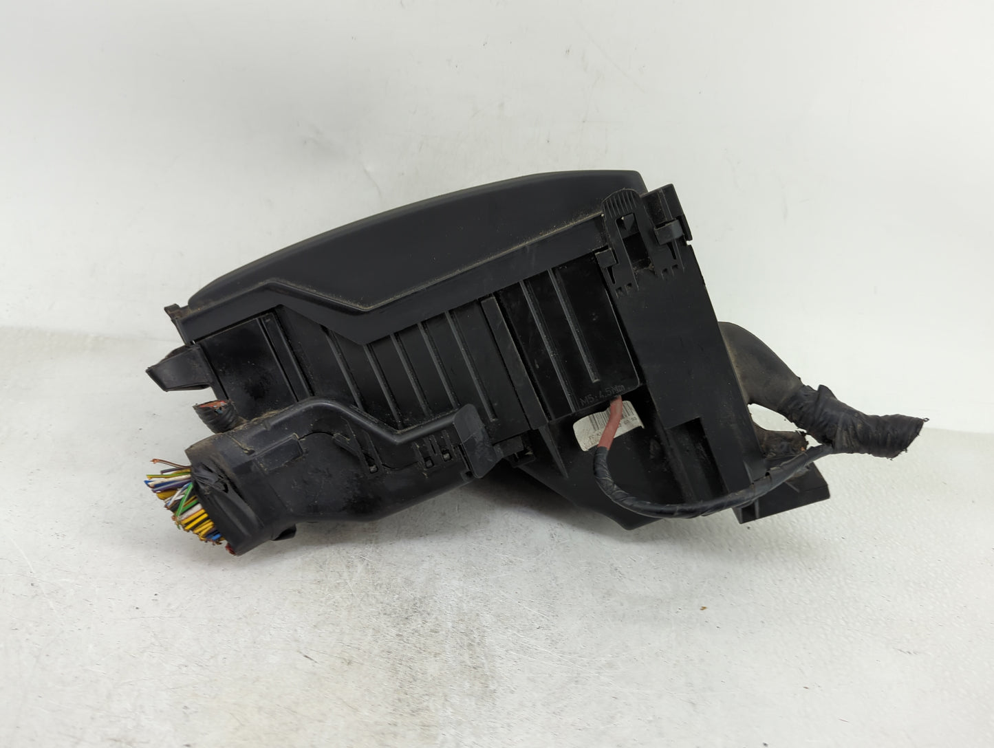 2015-2017 Land Rover Discovery Sport Fusebox Fuse Box Panel Relay Module P/N:GJ32-12B637-HD Fits Fits 2015 2016 2017 OEM Use