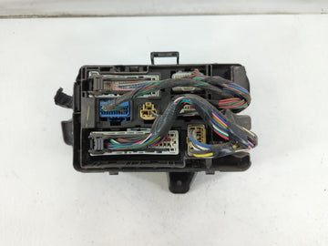 2016-2018 Land Rover Range Rover Fusebox Fuse Box Panel Relay Module Fits Fits 2016 2017 2018 OEM Used Auto Parts