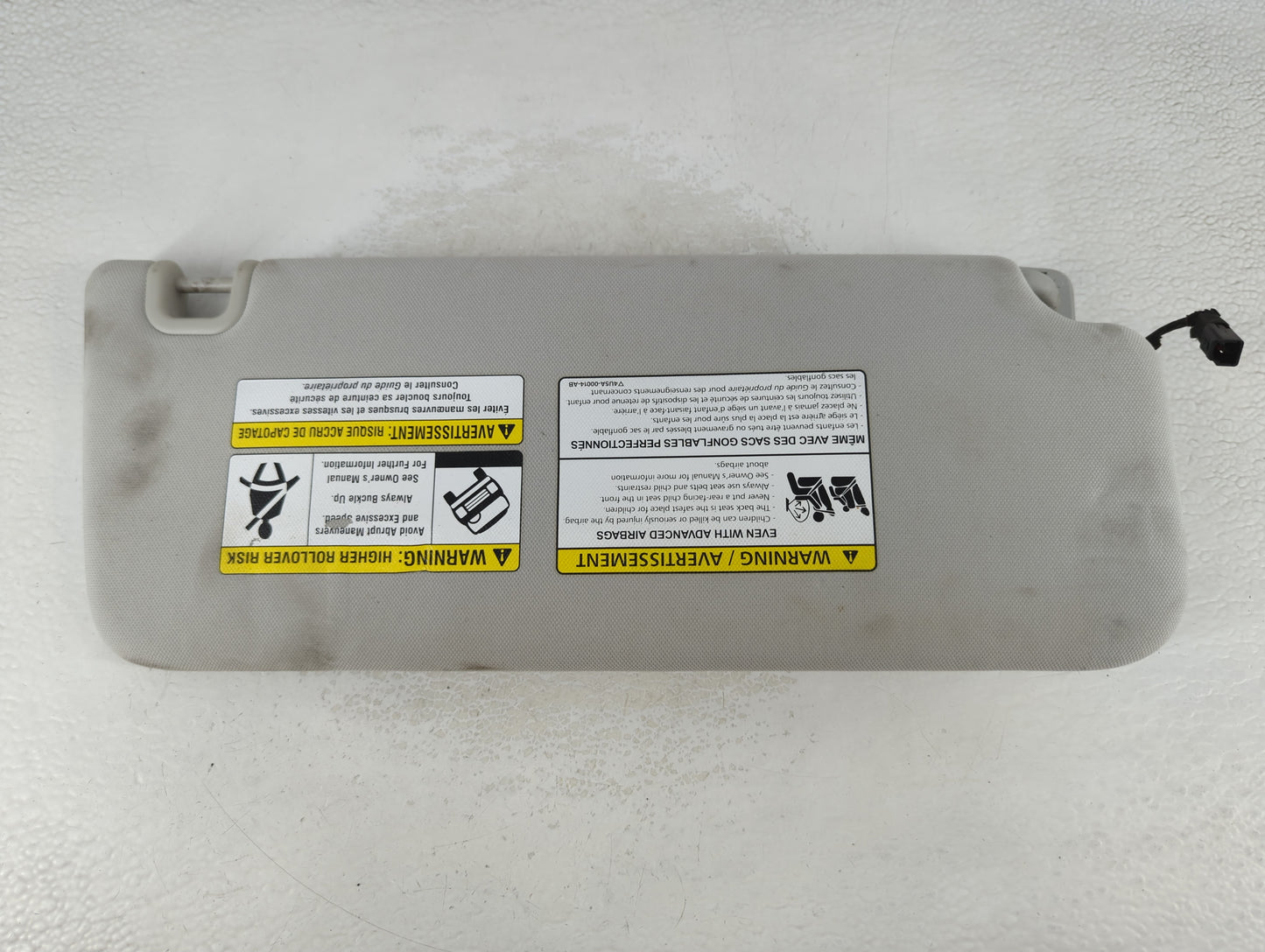 2014-2015 Land Rover Range Rover Sport Sun Visor Shade Replacement Driver Left Mirror Fits Fits 2014 2015 OEM Used Auto Part