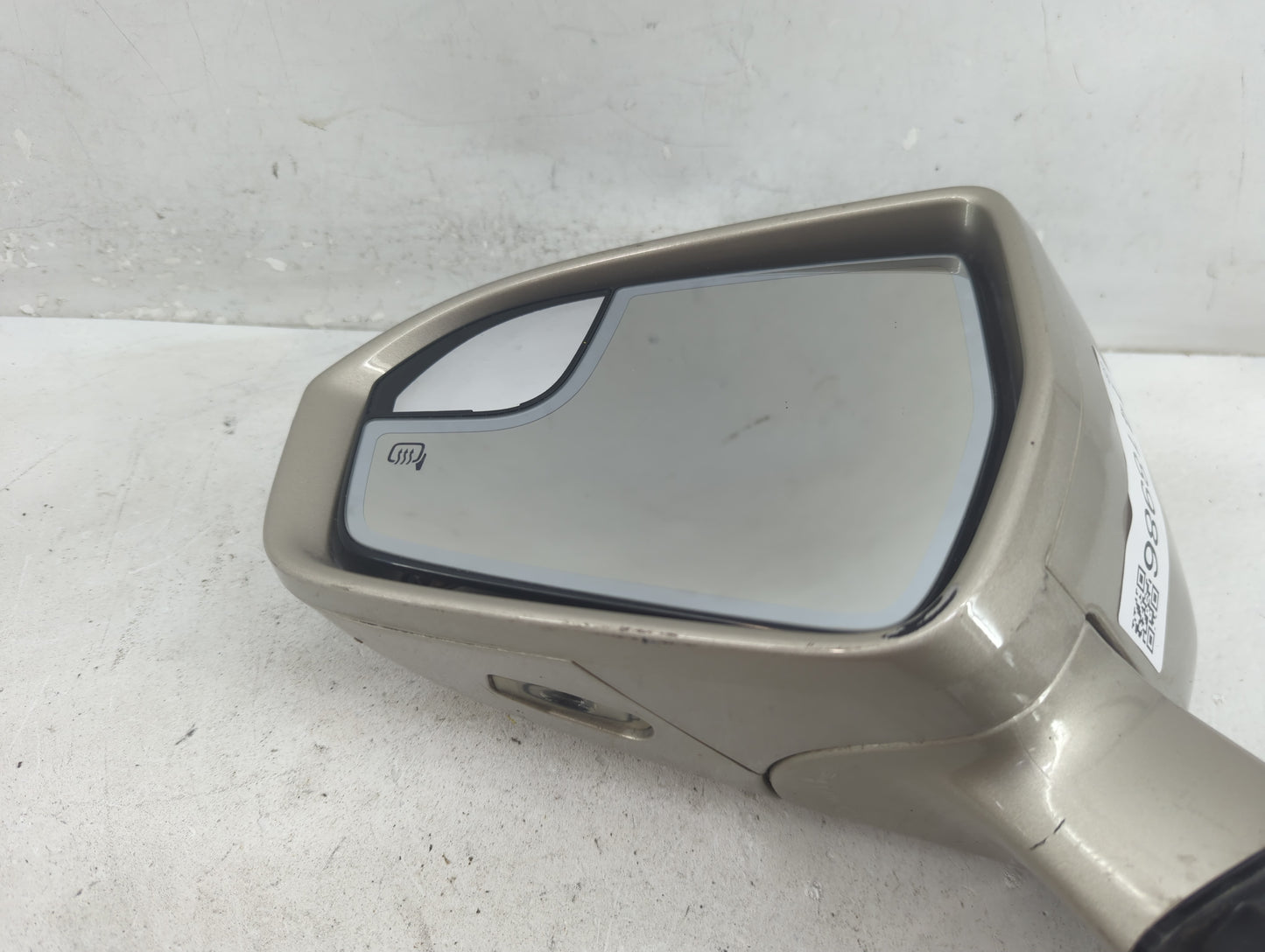 2015-2019 Lincoln Mkc Driver Side View Mirror - Left Door Mirror OEM Used - Oemusedautoparts1.com