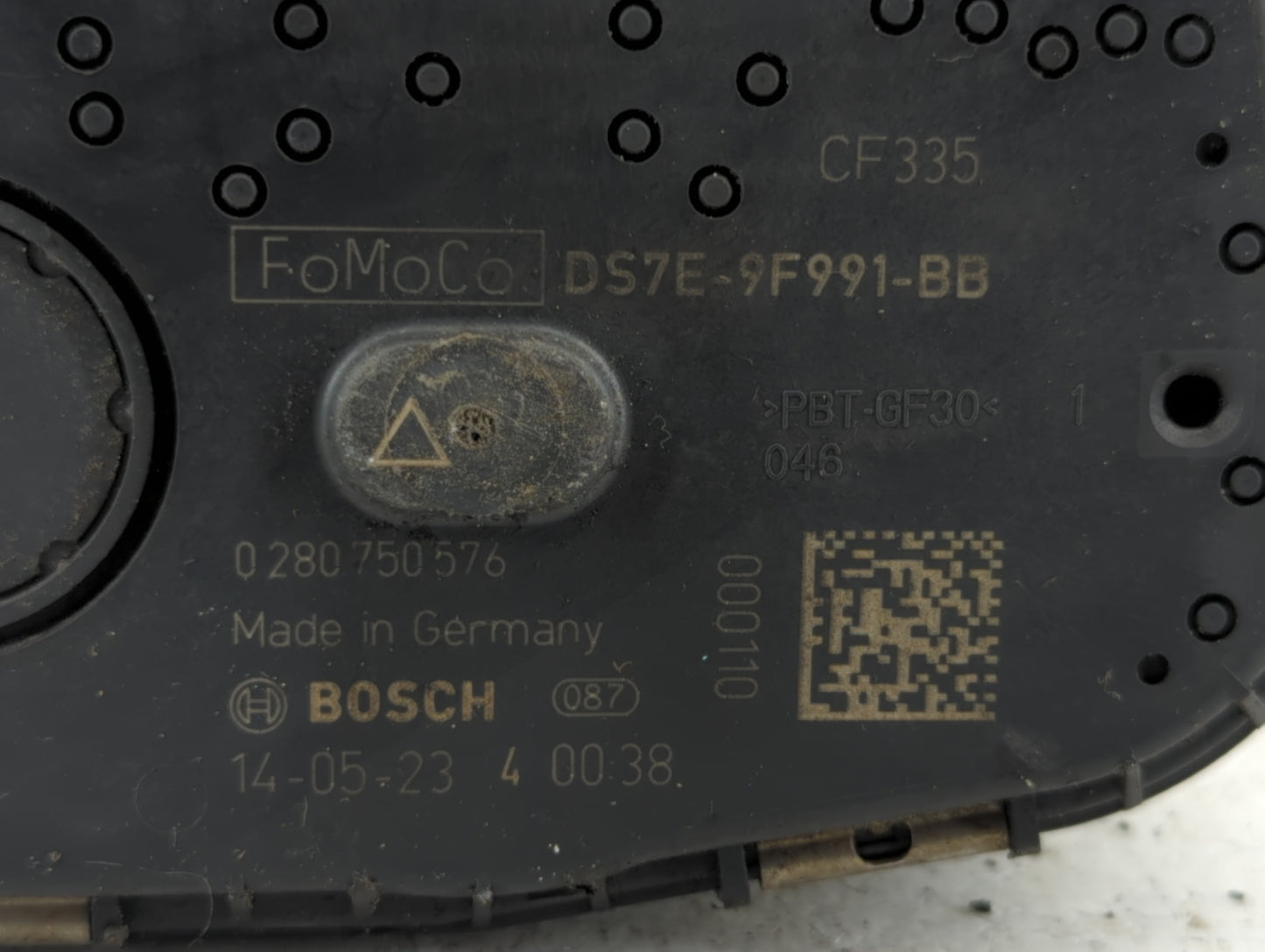 2015-2019 Lincoln Mkc Throttle Body P/N:DS7E-9F991-BB Fits Fits 2014 2015 2016 2017 2018 2019 2020 2021 2022 OEM Used Auto P