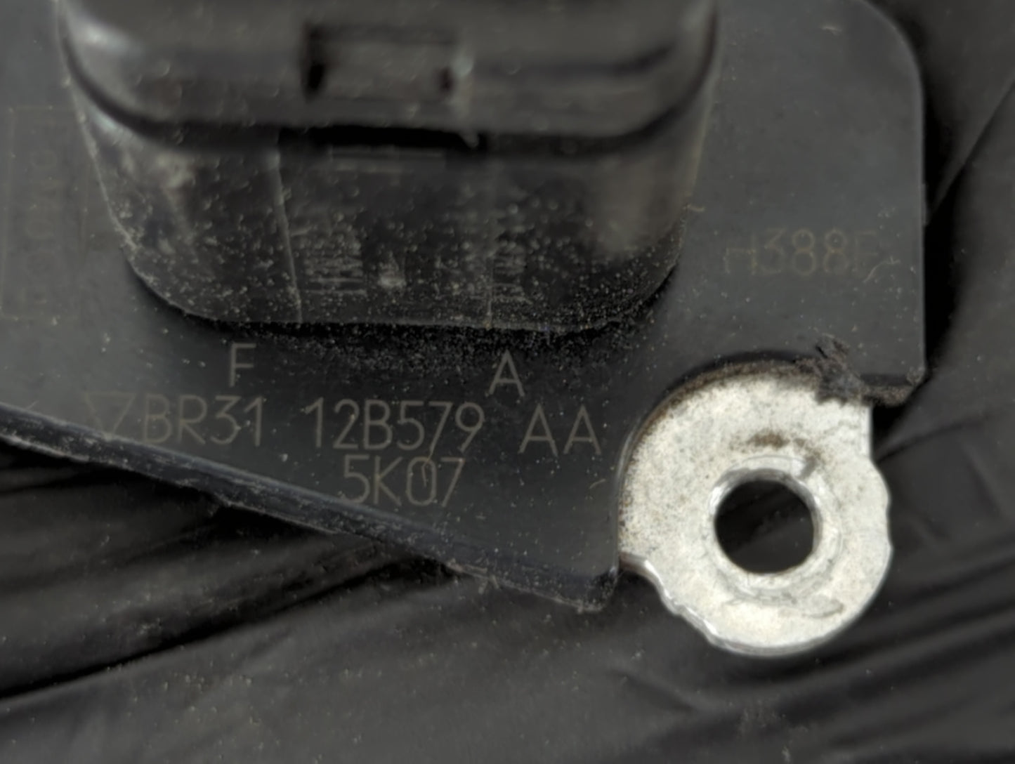 2013-2016 Lincoln Mks Mass Air Flow Meter Maf - Oemusedautoparts1.com