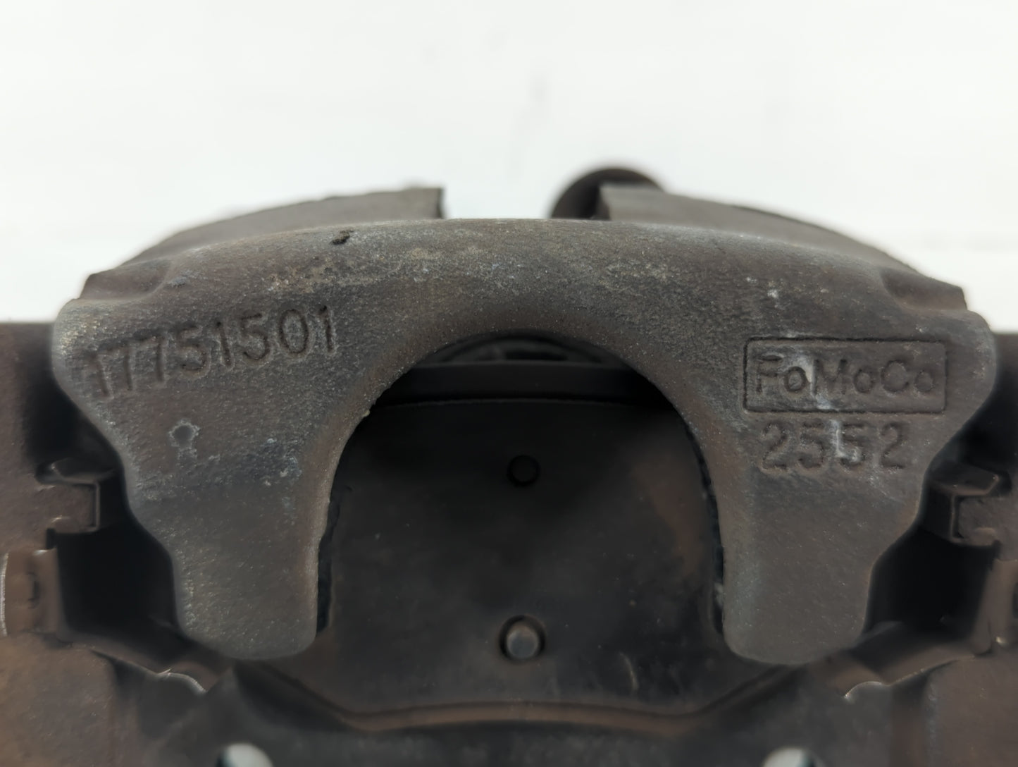 2014-2016 Lincoln Mks Front Passenger Right Brake Caliper - Oemusedautoparts1.com