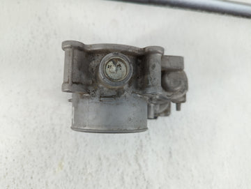 2014 Mazda 6 Throttle Body P/N:K4238 13 640 A 12681472AA, PY01 13 640 A Fits OEM Used Auto Parts