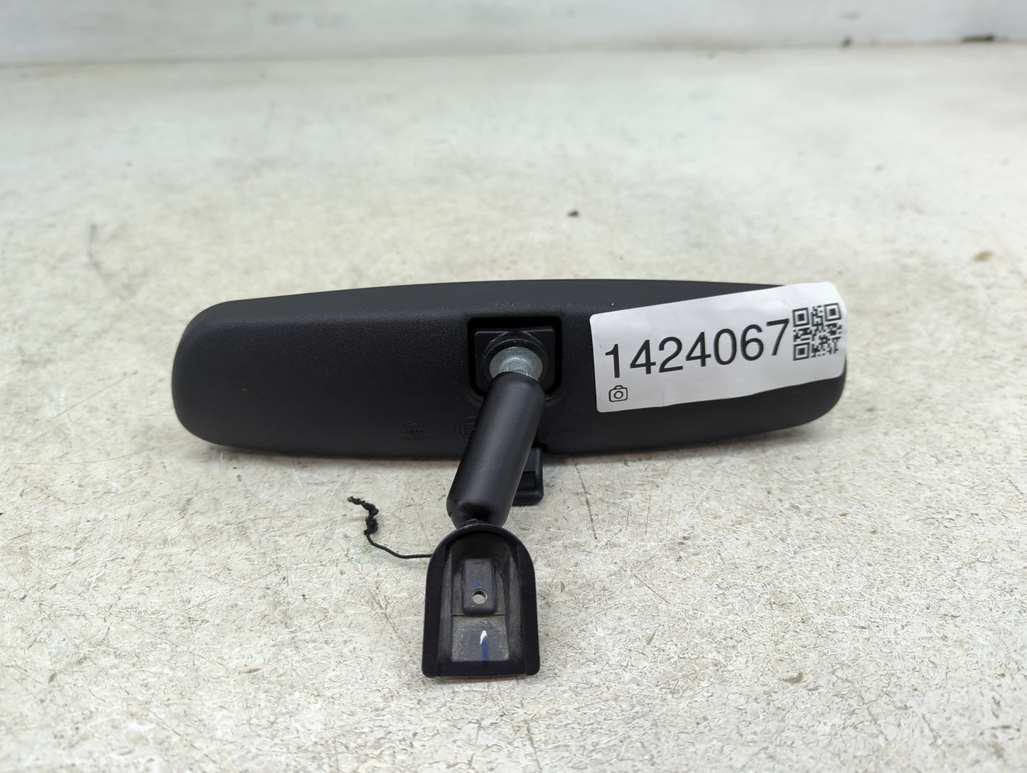 2015 Mazda Mazda3 Interior Rear View Mirror Replacement OEM P/N:015617 025617 Fits OEM Used Auto Parts - Oemusedautoparts1.c