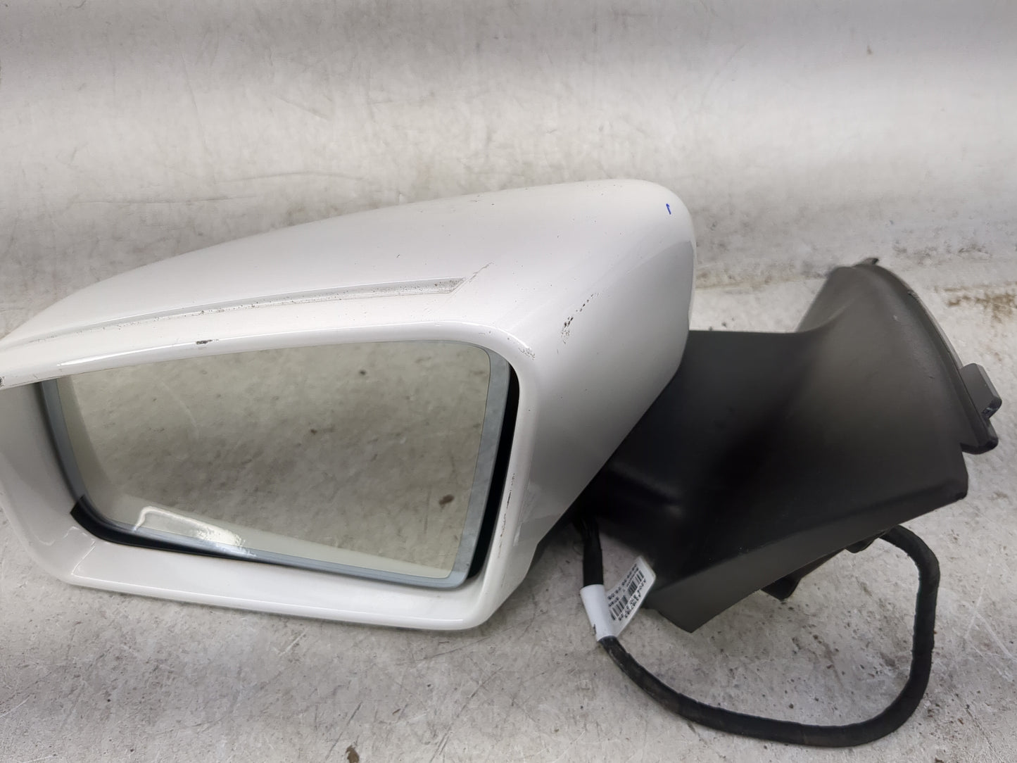 2012-2015 Mercedes-Benz C250 Driver Side View Mirror - Left Door Mirror OEM Used - Oemusedautoparts1.com