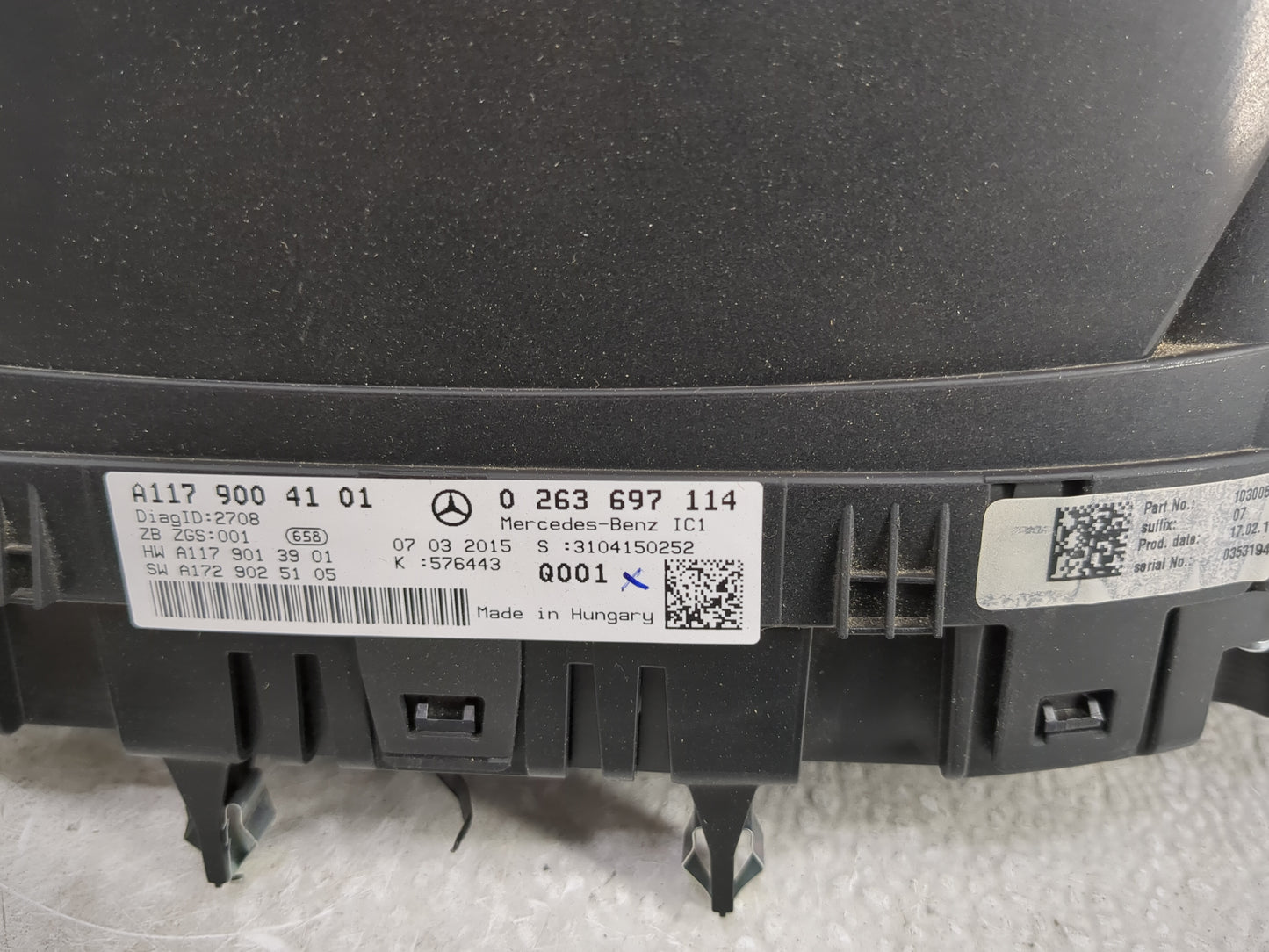 2015 Mercedes-Benz Cla250 Instrument Cluster Speedometer Gauges P/N:A1179004101 0263697114, A1179013901 Miles:91K Fits OEM U