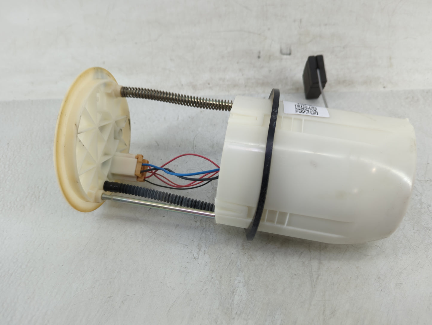 2014-2015 Mitsubishi Outlander Sport Electrical Gas Fuel Pump Assembly - Oemusedautoparts1.com
