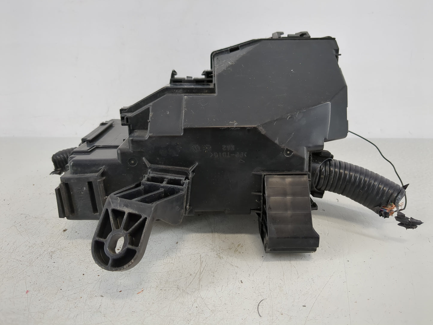 2015 Nissan Altima Fusebox Fuse Box Panel Relay Module P/N:7254-5763-30 Fits OEM Used Auto Parts - Oemusedautoparts1.com
