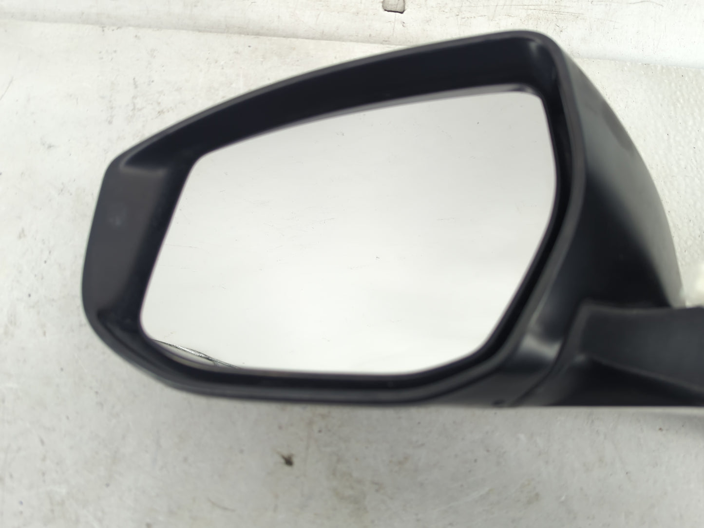 2013-2018 Nissan Altima Driver Side View Mirror - Left Door Mirror OEM Used - Oemusedautoparts1.com